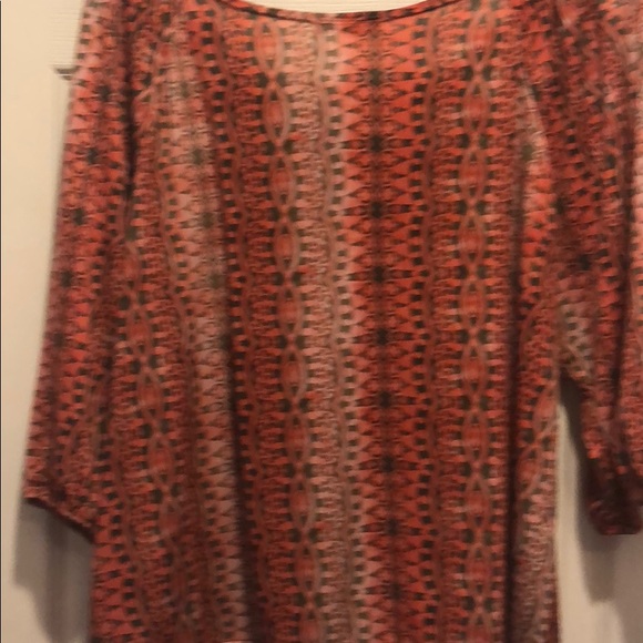 Top - Picture 2 of 4